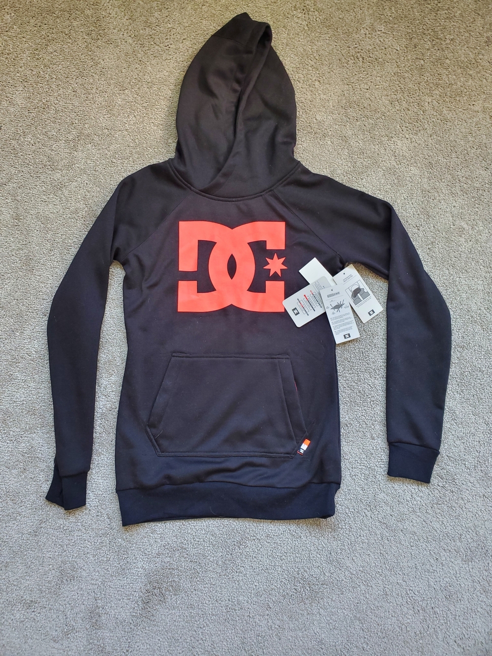 DC Shoes Womans Black Snowbaording Hoodie